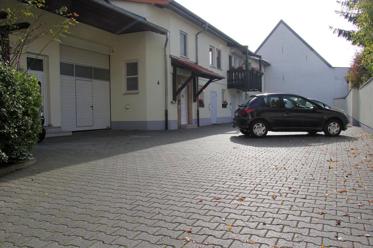 Zum Loewen Hotel Weiterstadt Exterior photo